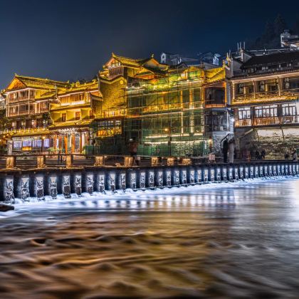 长沙+张家界+天门山+凤凰5日4晚跟团游 长沙+张家界+天门山+凤凰5日4晚跟团游