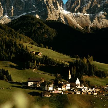 意大利+多洛米蒂山脉+少女峰+拉瓦莱多三峰山+龙疆湖+瑞士因特拉肯+采尔马特+苏黎世+日内瓦+阿彭策尔+沙夫豪森13日12晚私家团 意大利+多洛米蒂山脉+少女峰+拉瓦莱多三峰山+龙疆湖+瑞士因特拉肯+采尔马特+苏黎世+日内瓦+阿彭策尔+沙夫豪森13日12晚私家团