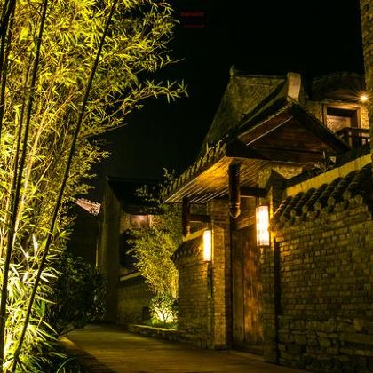 贵州黄果树+西江千户苗寨+荔波+青岩古镇+甲秀楼7日6晚私家团 贵州黄果树+西江千户苗寨+荔波+青岩古镇+甲秀楼7日6晚私家团