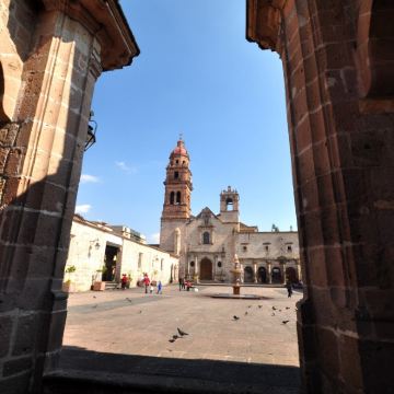 墨西哥莫雷利亚莫雷利亚大教堂+圣胡安特奥蒂瓦坎日月金字塔+墨西哥城国立人类学博物馆7日6晚私家团 墨西哥莫雷利亚莫雷利亚大教堂+圣胡安特奥蒂瓦坎日月金字塔+墨西哥城国立人类学博物馆7日6晚私家团