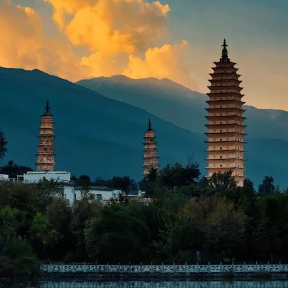 云南昆明+大理市+丽江+香格里拉8日7晚跟团游 云南昆明+大理市+丽江+香格里拉8日7晚跟团游