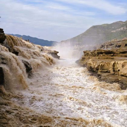 西安兵马俑+华山+延安壶口瀑布5日4晚跟团游 西安兵马俑+华山+延安壶口瀑布5日4晚跟团游