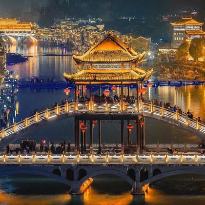 张家界+天门山+凤凰5日4晚拼小团 张家界+天门山+凤凰5日4晚拼小团