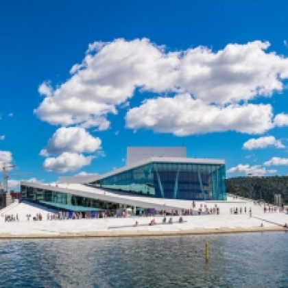 挪威奥斯陆歌剧院+维格兰雕塑公园+哈当厄尔峡湾4日3晚跟团游