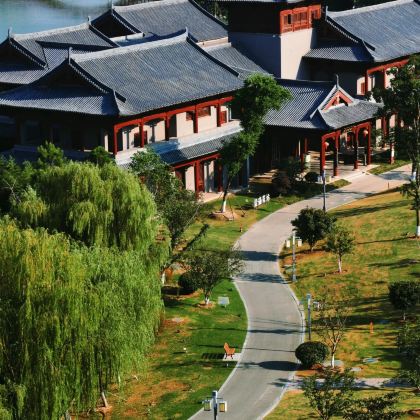 盐城市博物馆+盐镇水街+丹顶鹤湿地生态旅游区+大洋湾生态旅游景区+淮安+周恩来纪念馆3日2晚私家团 盐城市博物馆+盐镇水街+丹顶鹤湿地生态旅游区+大洋湾生态旅游景区+淮安+周恩来纪念馆3日2晚私家团