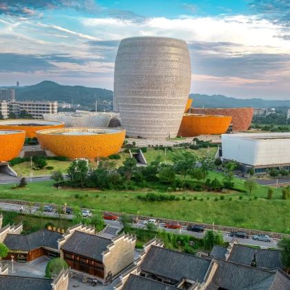 株洲+中国动力谷展示中心+株洲博物馆+炎帝陵+神农谷国家森林公园+醴陵陶瓷博物馆+醴陵瓷谷DIY陶吧3日2晚私家团 株洲+中国动力谷展示中心+株洲博物馆+炎帝陵+神农谷国家森林公园+醴陵陶瓷博物馆+醴陵瓷谷DIY陶吧3日2晚私家团