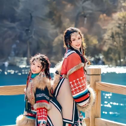 成都+九寨沟+黄龙风景名胜区+三星堆博物馆+都江堰景区+成都大熊猫繁育研究基地6日5晚拼小团 成都+九寨沟+黄龙风景名胜区+三星堆博物馆+都江堰景区+成都大熊猫繁育研究基地6日5晚拼小团