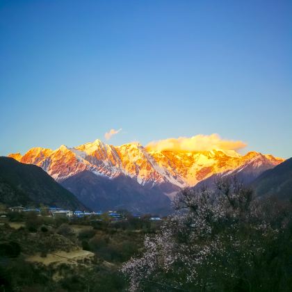 西藏林芝巴松措+卡定沟景区+南迦巴瓦峰+雅鲁藏布大峡谷3日2晚拼小团 西藏林芝巴松措+卡定沟景区+南迦巴瓦峰+雅鲁藏布大峡谷3日2晚拼小团