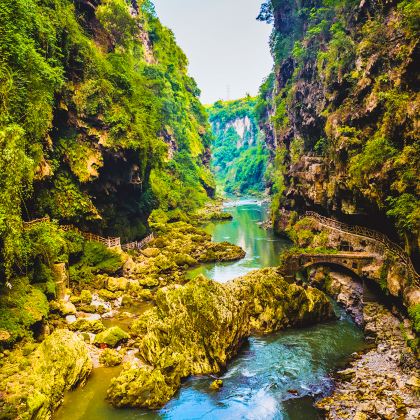 贵州贵阳+黄果树+荔波+西江千户苗寨+梵净山+织金洞+中国天眼景区+遵义+茅台镇+乌江寨+娄山关景区11日10晚私家团 贵州贵阳+黄果树+荔波+西江千户苗寨+梵净山+织金洞+中国天眼景区+遵义+茅台镇+乌江寨+娄山关景区11日10晚私家团