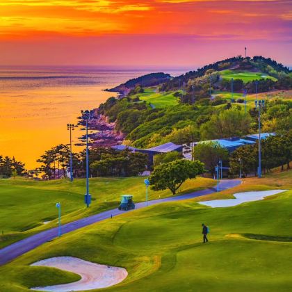 青岛+威海+荣成5日4晚拼小团 青岛+威海+荣成5日4晚拼小团