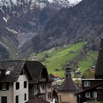 法国+瑞士8日6晚拼小团 法国+瑞士8日6晚拼小团