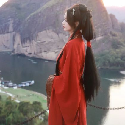 江西南昌+景德镇+庐山风景名胜区+三清山风景区+龙虎山风景名胜区7日6晚自由行 江西南昌+景德镇+庐山风景名胜区+三清山风景区+龙虎山风景名胜区7日6晚自由行