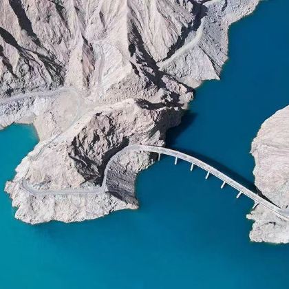 新疆乌鲁木齐+喀什市+喀什古城+盘龙古道+阿克苏市+库车+塔里木胡杨林公园+库尔勒9日8晚跟团游 新疆乌鲁木齐+喀什市+喀什古城+盘龙古道+阿克苏市+库车+塔里木胡杨林公园+库尔勒9日8晚跟团游