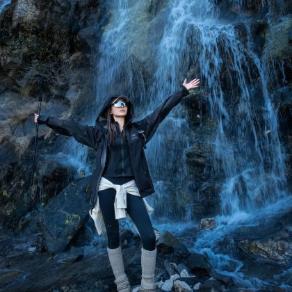 梅里雪山+雨崩村+南极洛5日4晚拼小团 梅里雪山+雨崩村+南极洛5日4晚拼小团