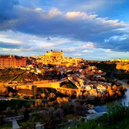 西班牙+法国+瑞士15日13晚拼小团 西班牙+法国+瑞士15日13晚拼小团