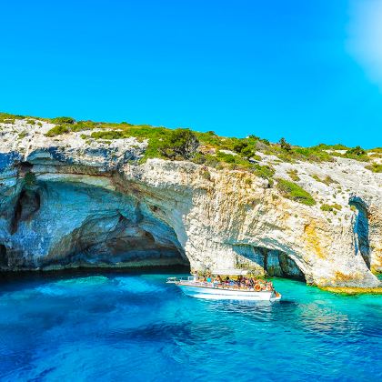 希腊雅典+卡兰巴卡+梅黛奥拉+扎金索斯+圣托里尼12日拼小团 希腊雅典+卡兰巴卡+梅黛奥拉+扎金索斯+圣托里尼12日拼小团