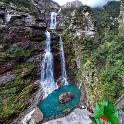 江西南昌+庐山风景名胜区+婺源+景德镇4日3晚拼小团 江西南昌+庐山风景名胜区+婺源+景德镇4日3晚拼小团