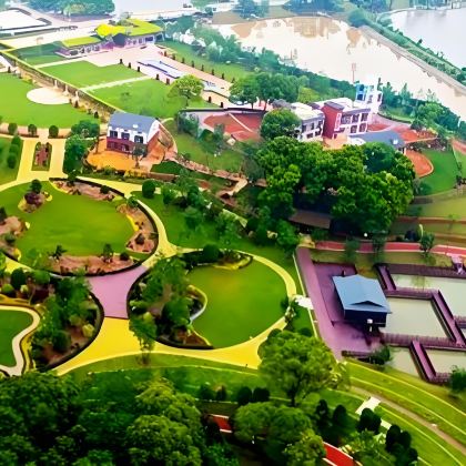 岳阳+岳阳花语世界+岳阳中华大熊猫苑+岳阳楼景区+洞庭湖+君山岛景区+芦头境谷景区+纯溪小镇5日4晚私家团 岳阳+岳阳花语世界+岳阳中华大熊猫苑+岳阳楼景区+洞庭湖+君山岛景区+芦头境谷景区+纯溪小镇5日4晚私家团