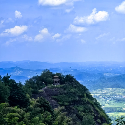 衢州+江郎山风景名胜区+廿八都古镇+根宫佛国文化旅游区+龙游石窟+衢州孔氏南宗家庙5日4晚拼小团 衢州+江郎山风景名胜区+廿八都古镇+根宫佛国文化旅游区+龙游石窟+衢州孔氏南宗家庙5日4晚拼小团