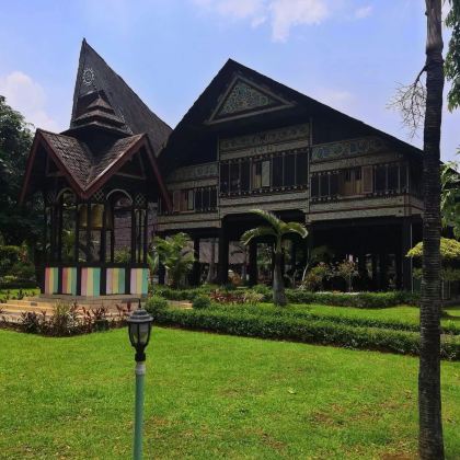 印度尼西亚雅加达+巴厘巴板+望加锡+美娜多都会区+棉兰+吉隆坡+古晋+特尔纳特17日16晚跟团游 印度尼西亚雅加达+巴厘巴板+望加锡+美娜多都会区+棉兰+吉隆坡+古晋+特尔纳特17日16晚跟团游