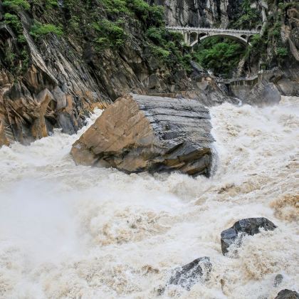 户外探索·香格里拉+虎跳峡+白水台+香格里拉巴拉格宗风景名胜区3日2晚私家团