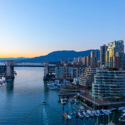 加拿大多伦多+渥太华+魁北克城+蒙特利尔+金斯顿+尼亚加拉瀑布5日4晚私家团 加拿大多伦多+渥太华+魁北克城+蒙特利尔+金斯顿+尼亚加拉瀑布5日4晚私家团