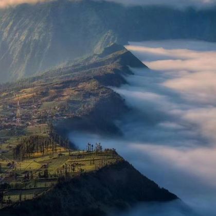 印度尼西亚日惹+泗水+巴厘岛9日8晚拼小团·1-9人精品小团【海滩日落与文化遗产·打卡《独孤星球》封面· 家庭&闺蜜游】日惹婆罗浮屠+泗水双火山|Sewu瀑布+TIMBIS滑翔伞+佩尼达岛环岛游&浮潜【专属管家】 印度尼西亚日惹+泗水+巴厘岛9日8晚拼小团·1-9人精品小团【海滩日落与文化遗产·打卡《独孤星球》封面· 家庭&闺蜜游】日惹婆罗浮屠+泗水双火山|Sewu瀑布+TIMBIS滑翔伞+佩尼达岛环岛游&浮潜【专属管家】