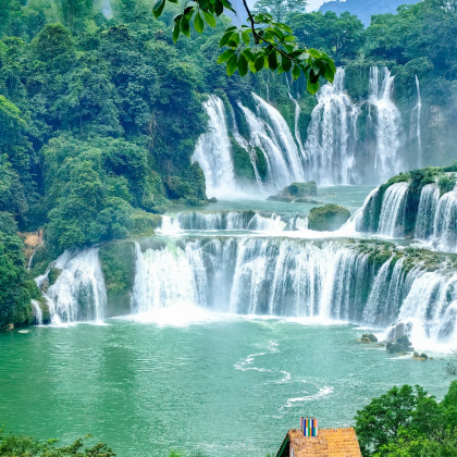 广西南宁+崇左+德天瀑布+三娘湾+北海6日5晚私家团 广西南宁+崇左+德天瀑布+三娘湾+北海6日5晚私家团