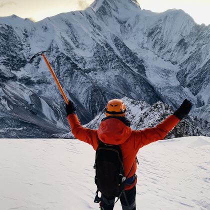 登山·四川贡嘎雪山+那玛峰6日5晚跟团游 登山·四川贡嘎雪山+那玛峰6日5晚跟团游