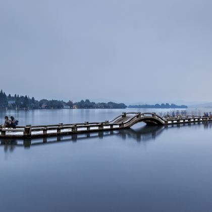 西溪湿地洪园+清河坊街+岳王庙景区+良渚古城遗址公园+飞来峰+西湖游船+雷峰塔+乌镇+杭州运河夜游+苏州博物馆+江南园林+拙政园+狮子林+山塘街+东方明珠+浦江游览6日5晚拼小团 西溪湿地洪园+清河坊街+岳王庙景区+良渚古城遗址公园+飞来峰+西湖游船+雷峰塔+乌镇+杭州运河夜游+苏州博物馆+江南园林+拙政园+狮子林+山塘街+东方明珠+浦江游览6日5晚拼小团