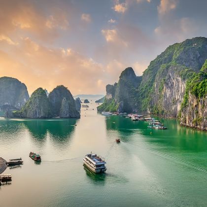 广西南宁+越南下龙湾+河内+北海+涠洲岛7日6晚跟团游 广西南宁+越南下龙湾+河内+北海+涠洲岛7日6晚跟团游