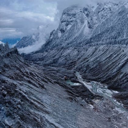 成都+中国贡嘎山海螺沟+三星堆博物馆3日2晚私家团 成都+中国贡嘎山海螺沟+三星堆博物馆3日2晚私家团