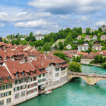 瑞士苏黎世+少女峰+伯尔尼+贝林佐纳+萨斯费4日3晚拼小团 瑞士苏黎世+少女峰+伯尔尼+贝林佐纳+萨斯费4日3晚拼小团