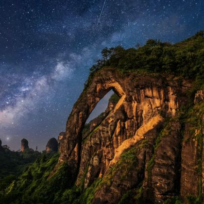 江西南昌滕王阁旅游区+鹰潭龙虎山风景区+上饶望仙谷+三清山风景区+婺源篁岭景区+景德镇陶阳里历史文化旅游区+景德镇雕塑瓷厂+庐山风景名胜区8日7晚私家团 江西南昌滕王阁旅游区+鹰潭龙虎山风景区+上饶望仙谷+三清山风景区+婺源篁岭景区+景德镇陶阳里历史文化旅游区+景德镇雕塑瓷厂+庐山风景名胜区8日7晚私家团