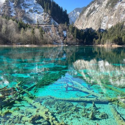 旅拍·九寨沟+黄龙风景名胜区+都江堰5日4晚私家团