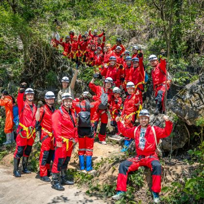 户外活动.6天5晚贵州寒假亲子营. N重IP大探险!勇闯地心历险·对话宇宙之眼·解构坝陵河桥美学·乐游黄果树瀑布避暑·拜访格凸河蜘蛛人·解码苗族文化 户外活动.6天5晚贵州寒假亲子营. N重IP大探险!勇闯地心历险·对话宇宙之眼·解构坝陵河桥美学·乐游黄果树瀑布避暑·拜访格凸河蜘蛛人·解码苗族文化
