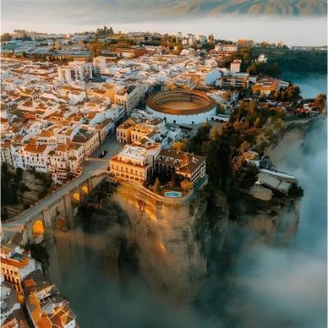 西班牙马德里+葡萄牙里斯本+波尔图16日14晚私家团 西班牙马德里+葡萄牙里斯本+波尔图16日14晚私家团