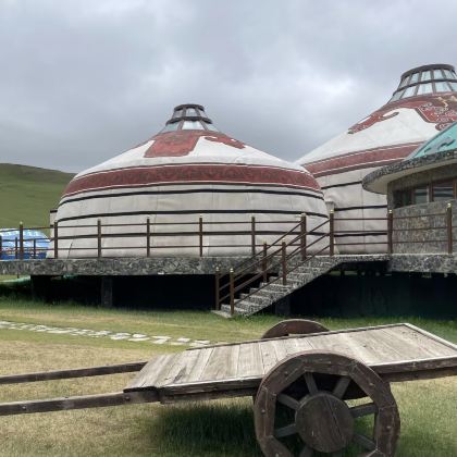 蒙古成吉思汗广场+苏赫巴托纪念碑+蒙古国家历史博物馆+成吉思汗骑马雕像+甘丹寺+博克多汗冬宫+特日勒吉国家公园4日3晚私家团 蒙古成吉思汗广场+苏赫巴托纪念碑+蒙古国家历史博物馆+成吉思汗骑马雕像+甘丹寺+博克多汗冬宫+特日勒吉国家公园4日3晚私家团