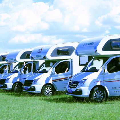 户外活动 ·【全程房车·一家一房车·含机票】呼伦贝尔 6天5晚房车亲子游【草原房车星空露营+超全装备+牧民家蒙古冰煮羊+马之舞+套娃畅玩+访问蒙古族牧户】【森林驯鹿+千米滑草+房车下午茶+挤牛奶+喂小羊+射箭】 户外活动 ·【全程房车·一家一房车·含机票】呼伦贝尔 6天5晚房车亲子游【草原房车星空露营+超全装备+牧民家蒙古冰煮羊+马之舞+套娃畅玩+访问蒙古族牧户】【森林驯鹿+千米滑草+房车下午茶+挤牛奶+喂小羊+射箭】