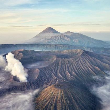 印度尼西亚布罗莫火山+佩妮达岛+伊真火山6日5晚私家团