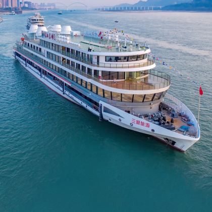 武汉黄鹤楼+两坝一峡+三峡大坝4日3晚私家团 武汉黄鹤楼+两坝一峡+三峡大坝4日3晚私家团