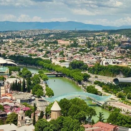 阿塞拜疆+格鲁吉亚+亚美尼亚9日7晚跟团游 阿塞拜疆+格鲁吉亚+亚美尼亚9日7晚跟团游