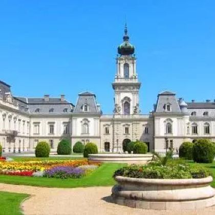 奥地利下奥地利州维也纳新城+匈牙利佩斯州布达佩斯布达城堡+圣安德烈+埃格尔6日5晚私家团