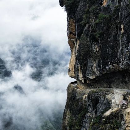 锡崖沟挂壁公路+太行板山风景区+黄崖洞文化旅游区+天台庵+原起寺+大云院+红旗渠源头+太行山大峡谷八泉峡景区+锡崖沟+王莽岭风景区+皇城相府6日5晚拼小团 锡崖沟挂壁公路+太行板山风景区+黄崖洞文化旅游区+天台庵+原起寺+大云院+红旗渠源头+太行山大峡谷八泉峡景区+锡崖沟+王莽岭风景区+皇城相府6日5晚拼小团