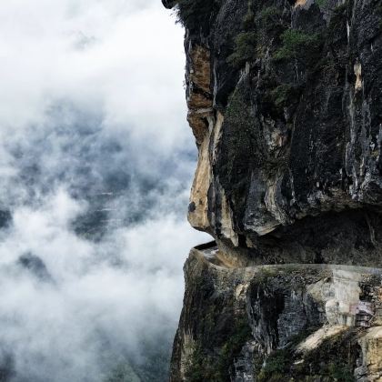 锡崖沟挂壁公路+太行板山风景区+黄崖洞文化旅游区+天台庵+原起寺+大云院+红旗渠源头+太行山大峡谷八泉峡景区+锡崖沟+王莽岭风景区+皇城相府6日5晚拼小团 锡崖沟挂壁公路+太行板山风景区+黄崖洞文化旅游区+天台庵+原起寺+大云院+红旗渠源头+太行山大峡谷八泉峡景区+锡崖沟+王莽岭风景区+皇城相府6日5晚拼小团