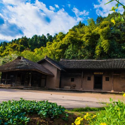 主题营地·南充6天夏令营红色主题研学【红星少年】+【传承红色基因 锻造少年军魂】+军事技能训练·红色教育·传统文化体验·团队协作·生活实践 主题营地·南充6天夏令营红色主题研学【红星少年】+【传承红色基因 锻造少年军魂】+军事技能训练·红色教育·传统文化体验·团队协作·生活实践