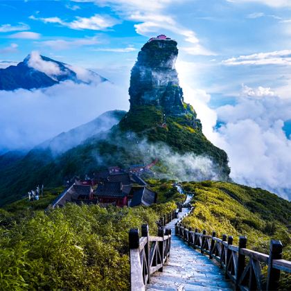 贵州黄果树+梵净山+镇远+西江千户苗寨+荔波7日6晚跟团游 贵州黄果树+梵净山+镇远+西江千户苗寨+荔波7日6晚跟团游
