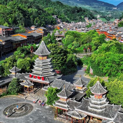 贵州贵阳+黄果树景区+荔波小七孔景区+西江千户苗寨+梵净山+镇远古城+万峰林景区+赤水大瀑布12日11晚拼小团 贵州贵阳+黄果树景区+荔波小七孔景区+西江千户苗寨+梵净山+镇远古城+万峰林景区+赤水大瀑布12日11晚拼小团