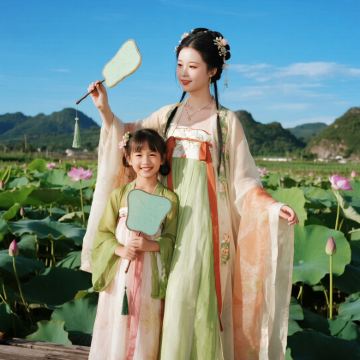 云南昆明+弥勒+普者黑景区+蒙自+元阳+建水+抚仙湖8日7晚私家团 云南昆明+弥勒+普者黑景区+蒙自+元阳+建水+抚仙湖8日7晚私家团