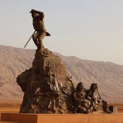 新疆乌鲁木齐+吐鲁番+库尔勒3日2晚私家团 新疆乌鲁木齐+吐鲁番+库尔勒3日2晚私家团